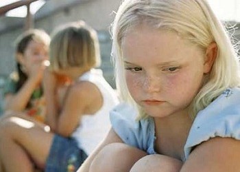 ¿Cómo Puedo Ayudar a un Niño que Sufre Bullying?